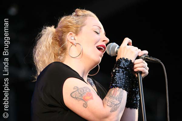 anneke van giersbergen (17)