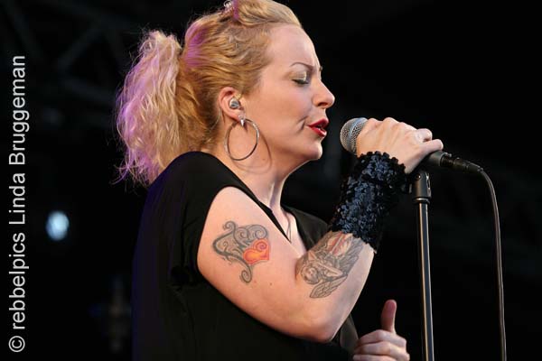 anneke van giersbergen (44)