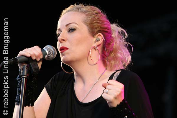 anneke van giersbergen (47)