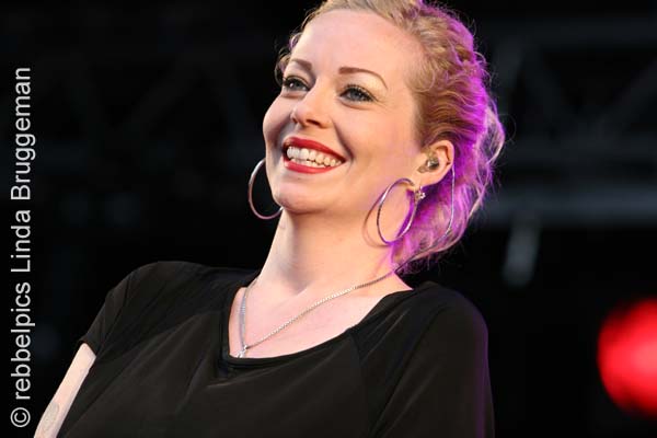 anneke van giersbergen (49)