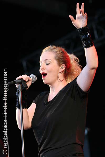 anneke van giersbergen (53)