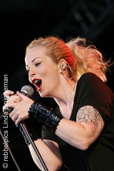 anneke van giersbergen (71)