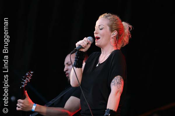 anneke van giersbergen (78)