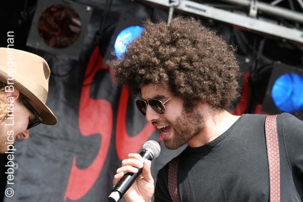 rilan & the bombardiers (22)