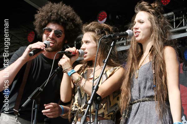 rilan & the bombardiers (59)