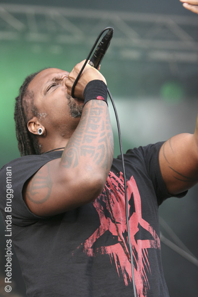 Sepultura@schollenpop10 (12)