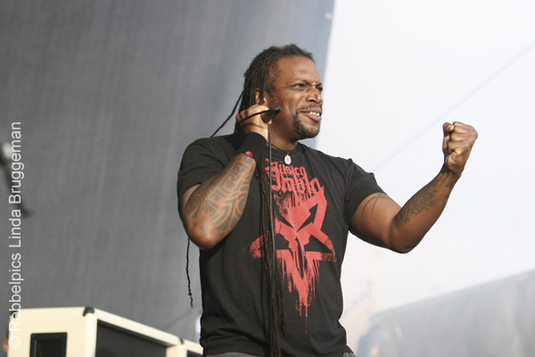 Sepultura@schollenpop10 (22)