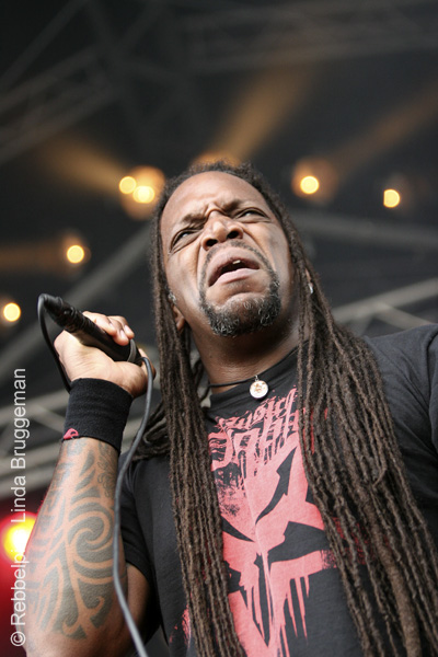 Sepultura@schollenpop10 (54)